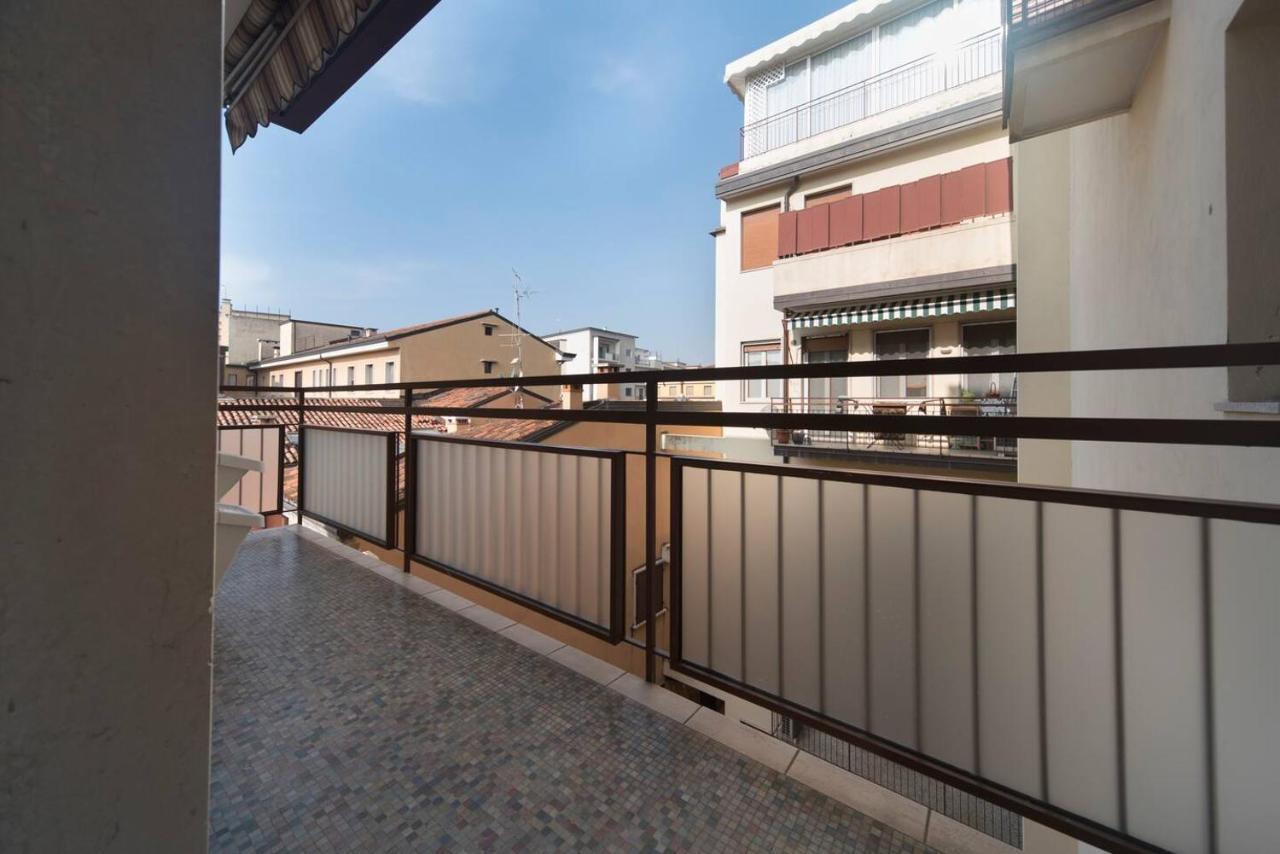 Madonna Montecchi Luxury Suite In Verona Bagian luar foto