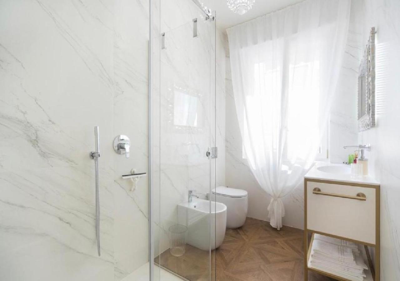 Madonna Montecchi Luxury Suite In Verona Bagian luar foto