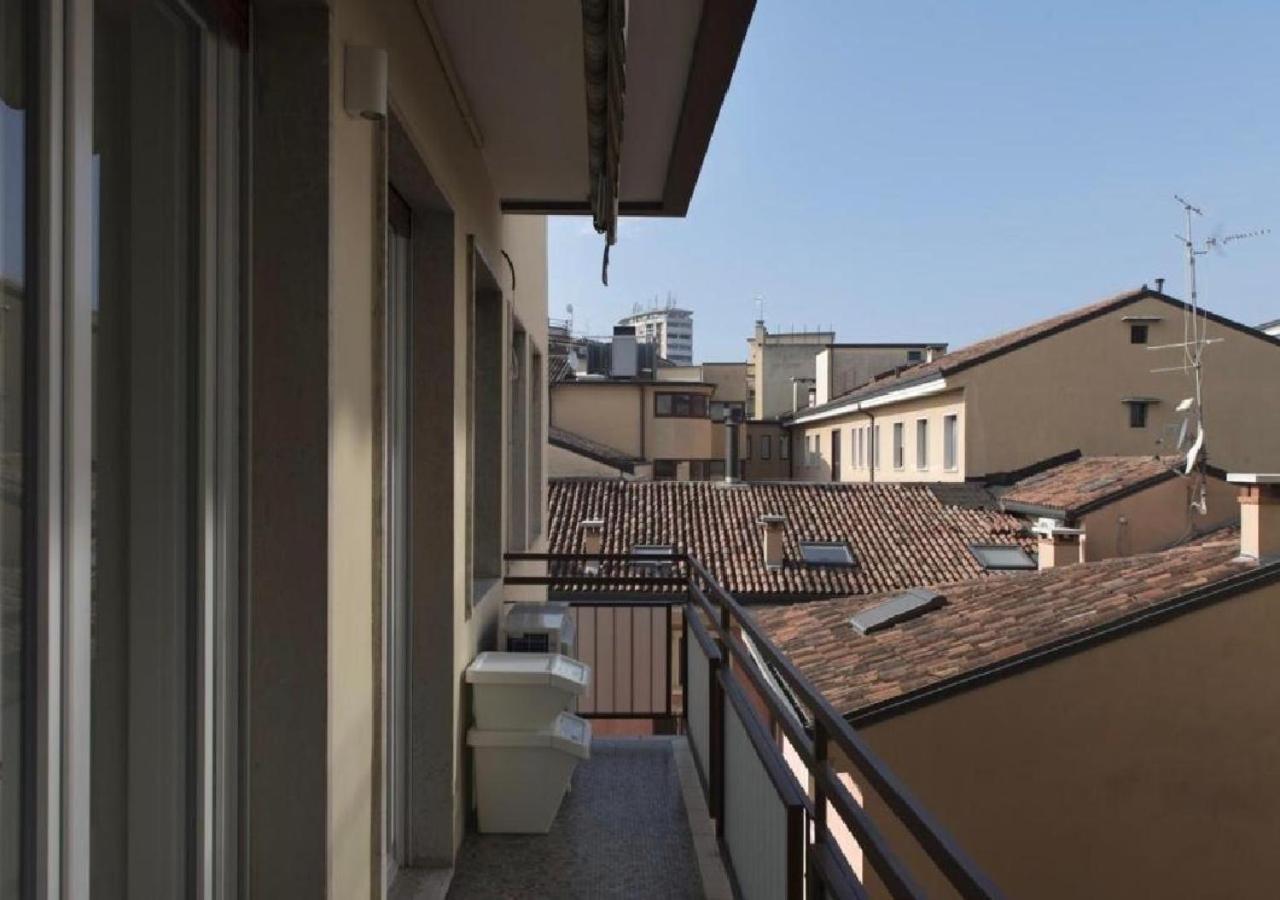 Madonna Montecchi Luxury Suite In Verona Bagian luar foto